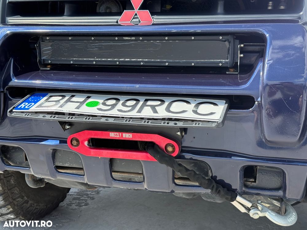 Mitsubishi Pajero Metal Top 2.5 TD GL - 30