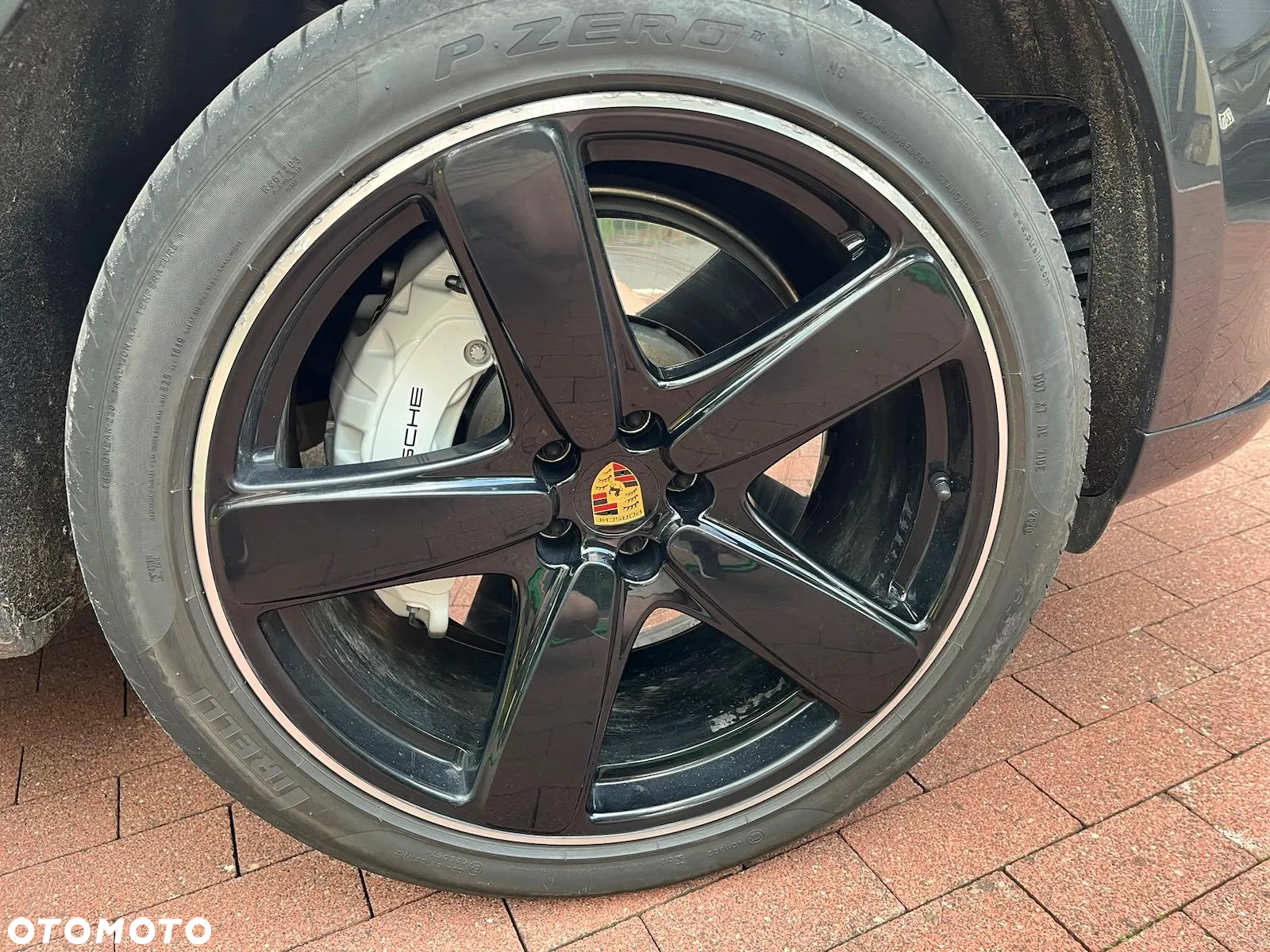 Porsche Macan Turbo - 14