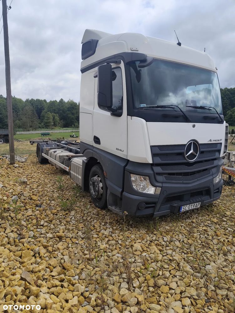 Mercedes-Benz Actros - 1