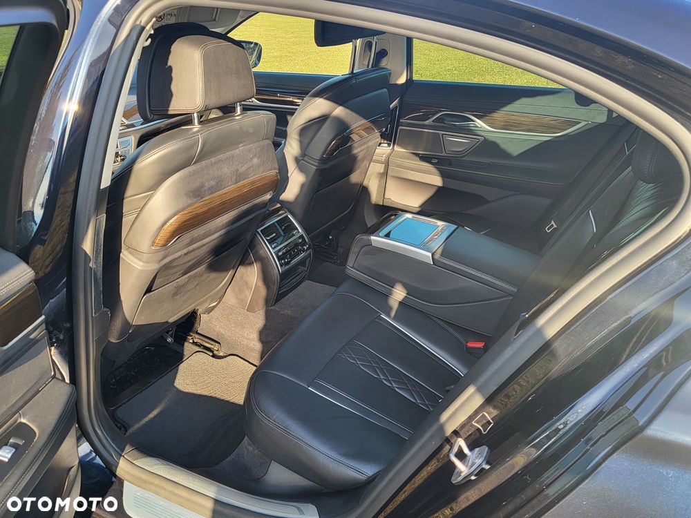 BMW Seria 7 730d - 14