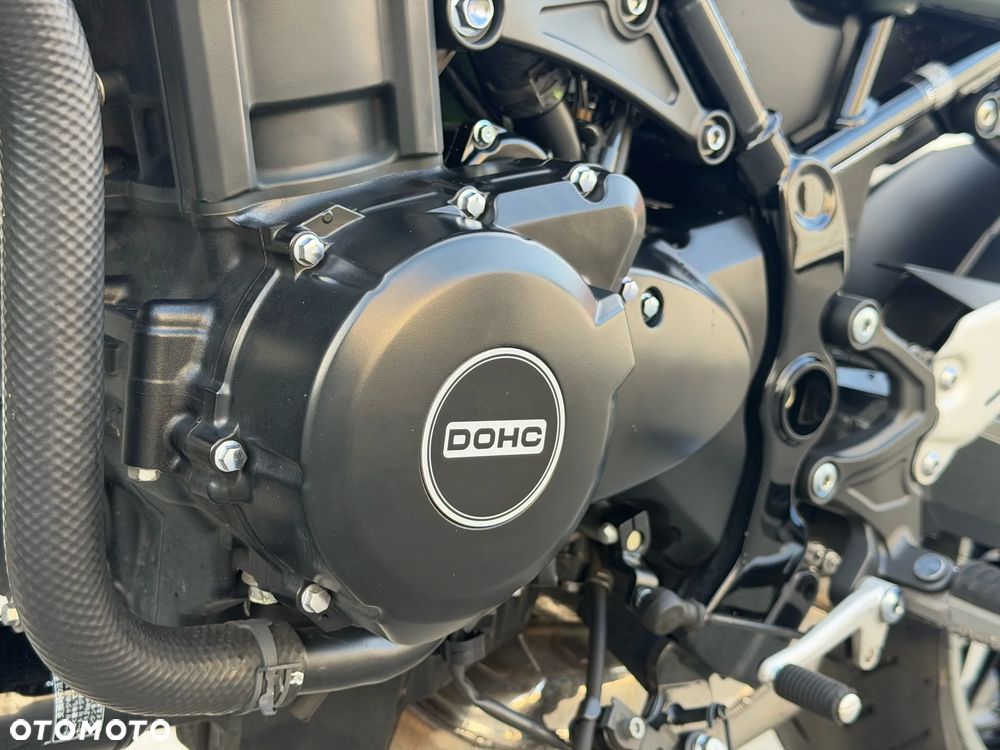 Kawasaki Z 900 RS - 7