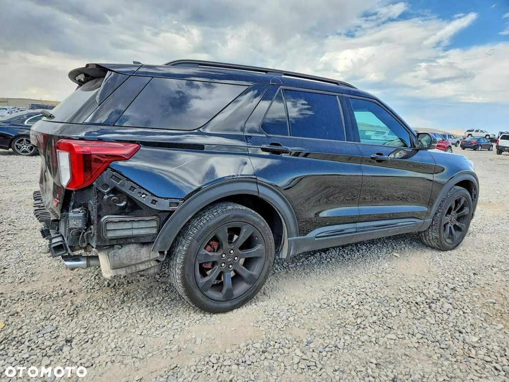 Ford Explorer - 4