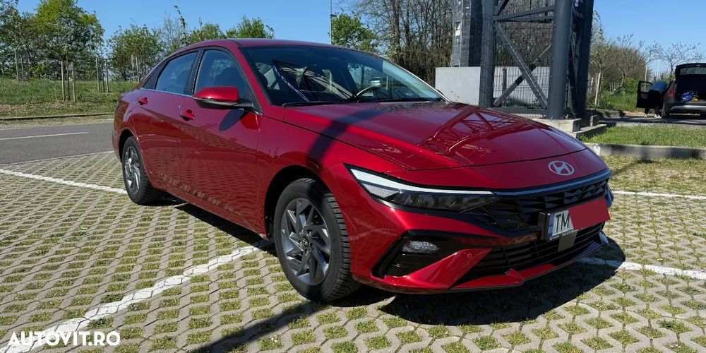 Hyundai Elantra 1.6 l 123 CP 6MT Highway - 1