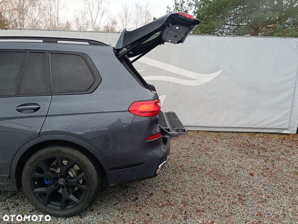 BMW X7 - 32