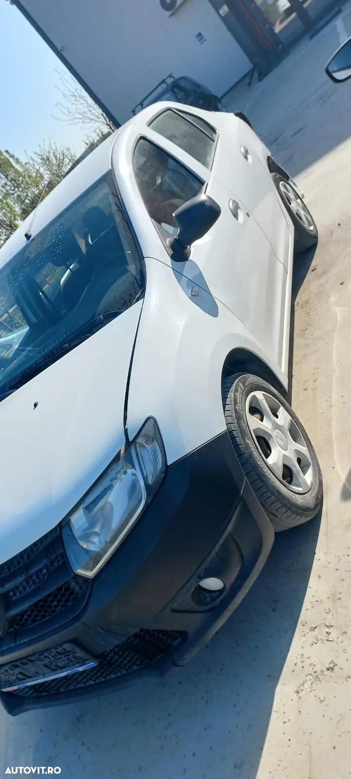 Dezmembram Dacia Logan II 1.2 D4F 732 - 4