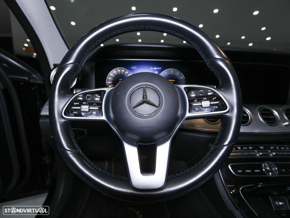 Mercedes-Benz E 300 de AMG Line - 17