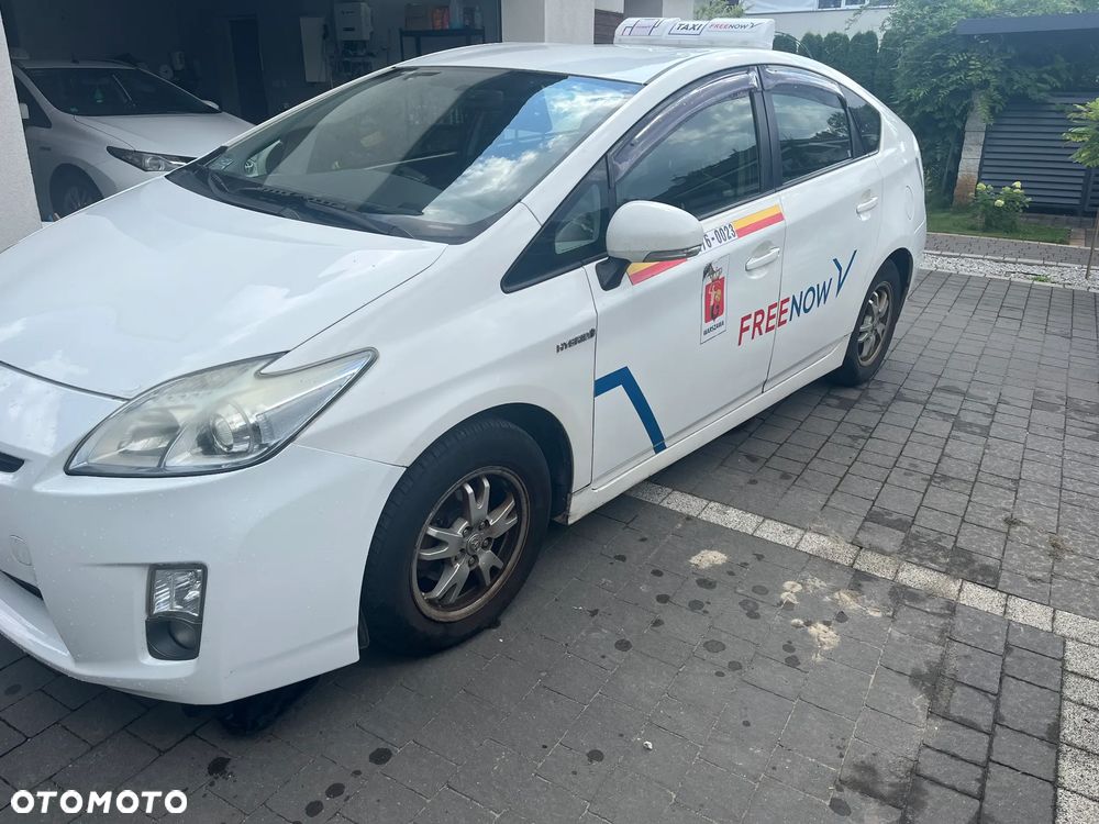 Toyota Prius - 5