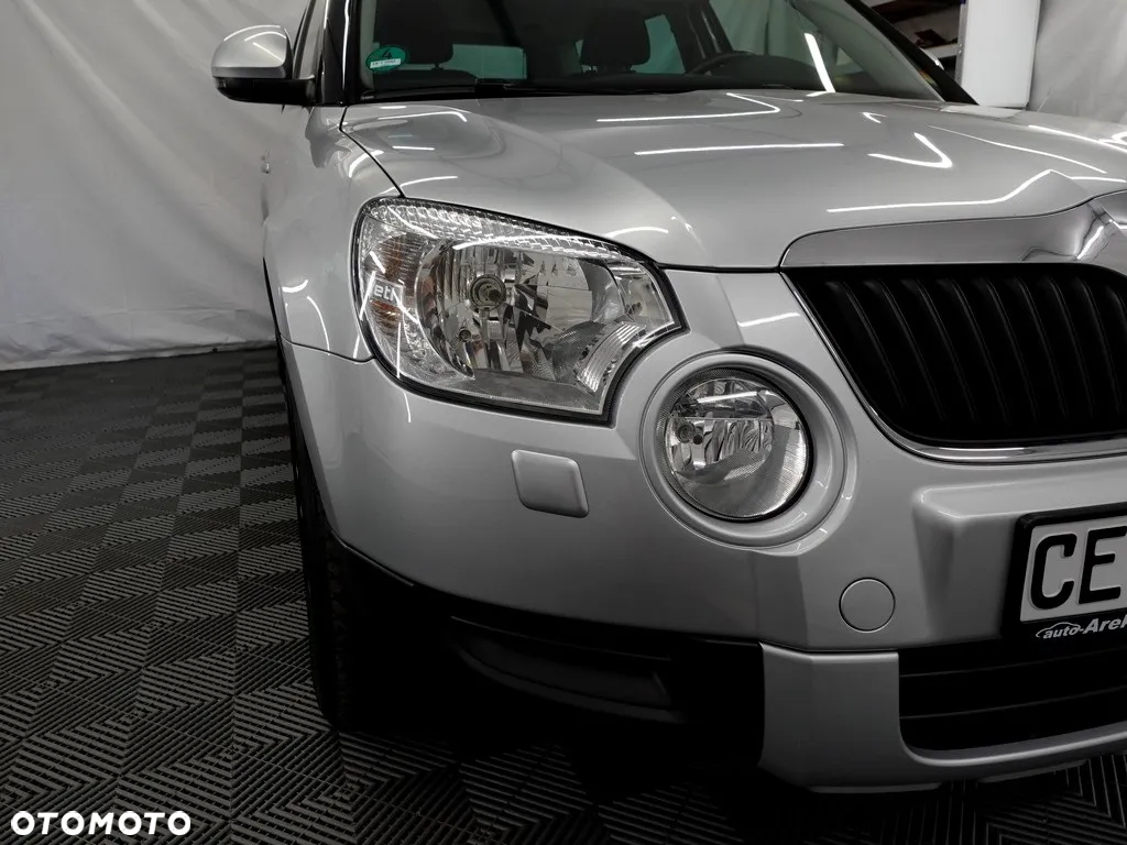 Skoda Yeti 2.0 TDI DPF Elegance Green tec - 33