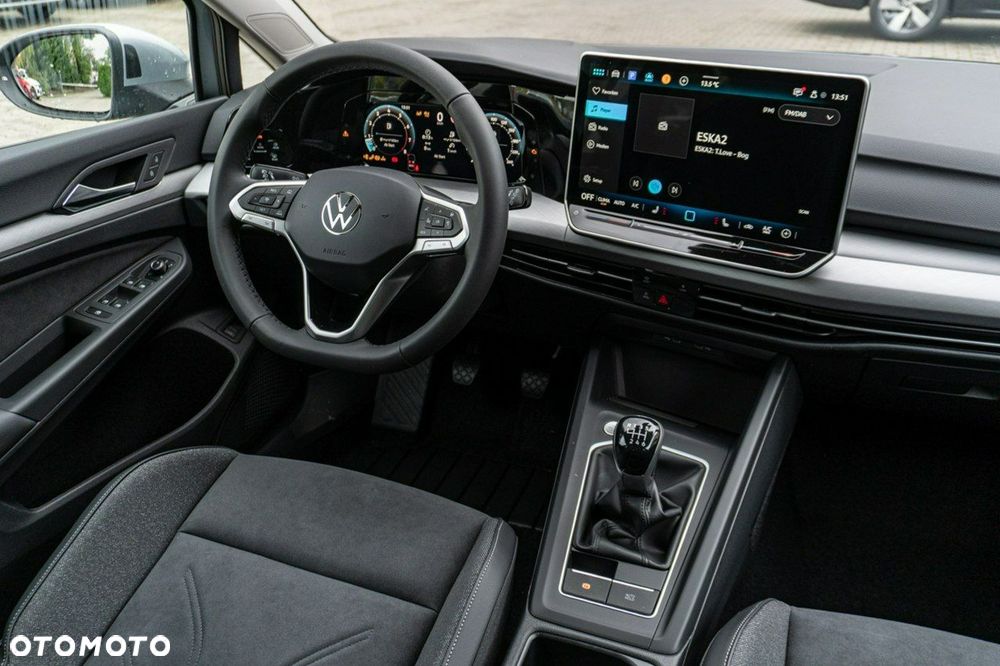 Volkswagen Golf - 22
