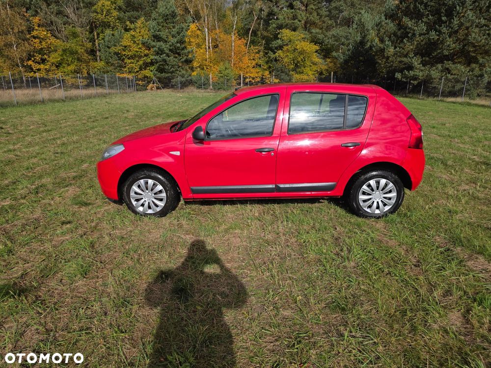 Dacia Sandero 1.2 16V Laureate II - 2