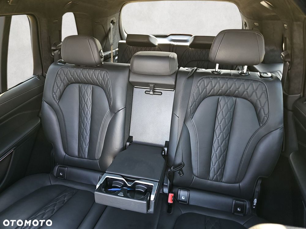 BMW X7 - 22