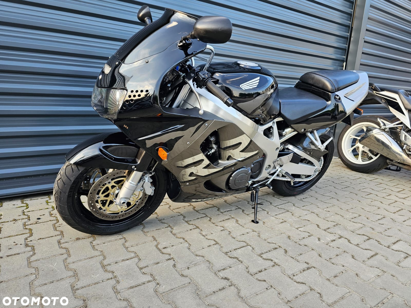 Honda CBR - 3