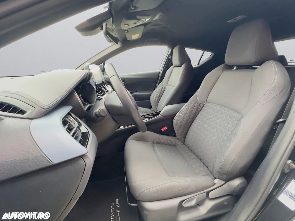 Toyota C-HR 1.8 HSD 122 CP 4x2 CVT Style - 12