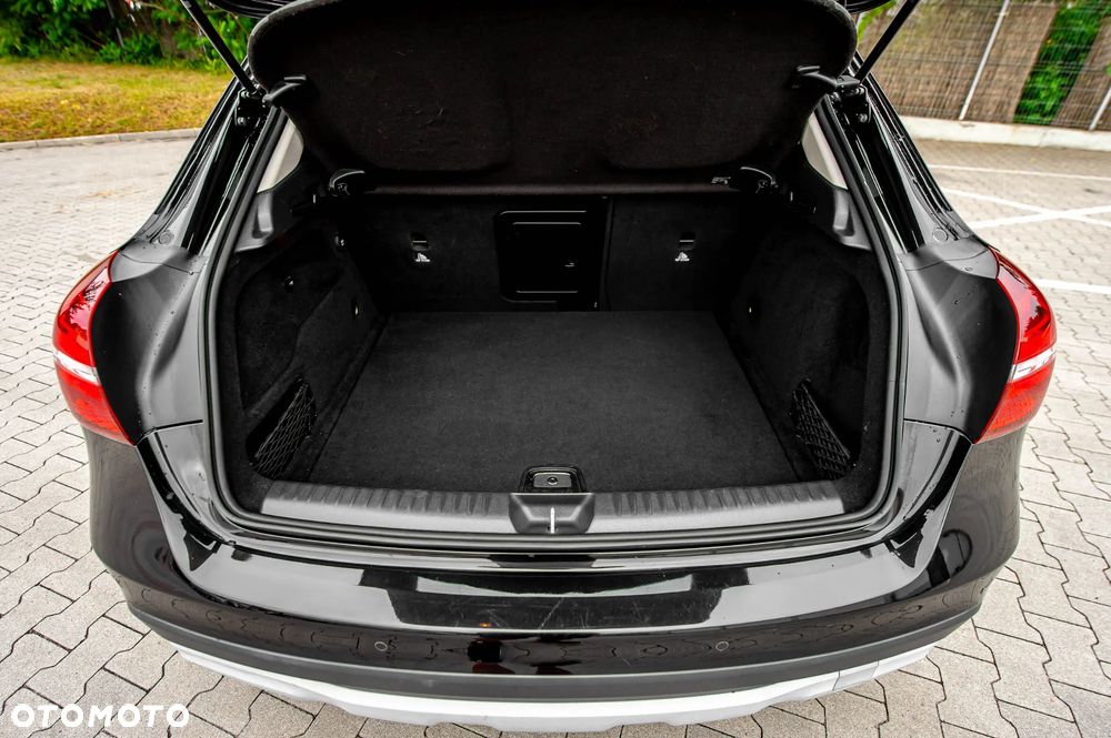 Mercedes-Benz GLA 250 4Matic 7G-DCT Activity Edition - 38