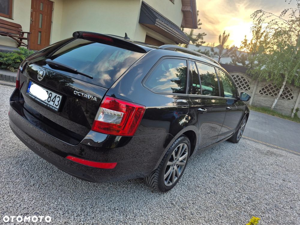 Skoda Octavia 1.6 TDI DPF Ambiente - 14