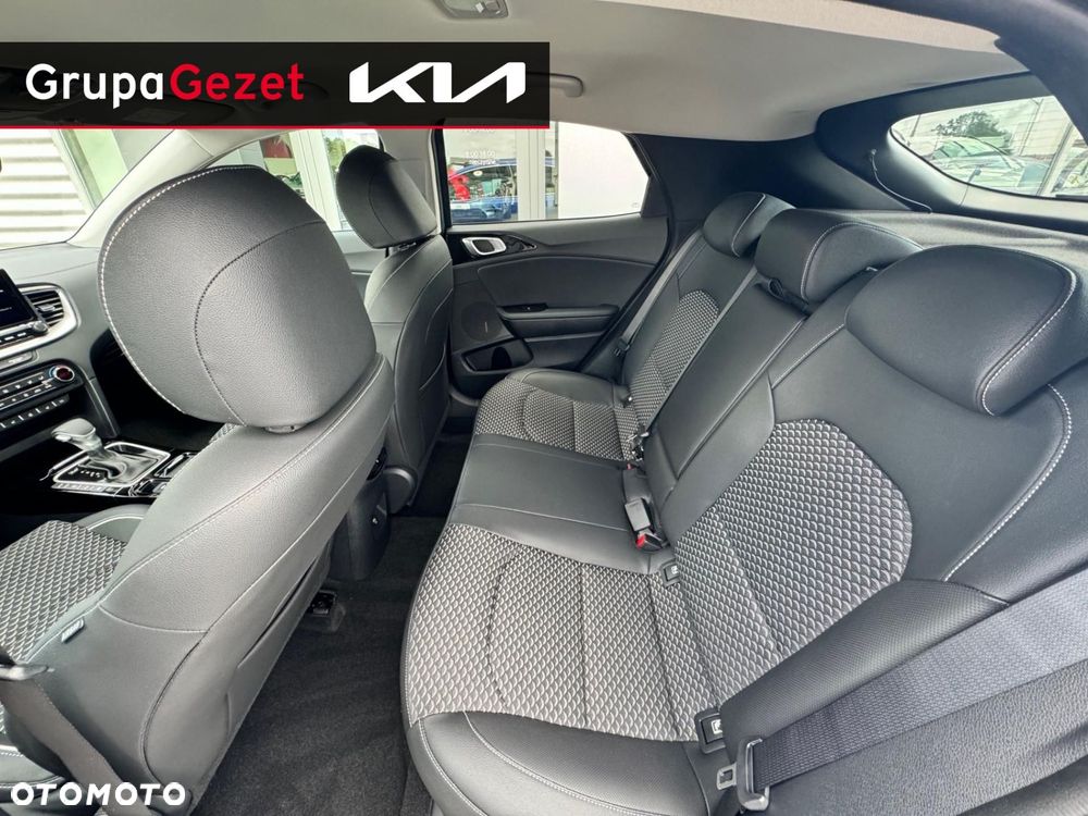 Kia XCeed - 22