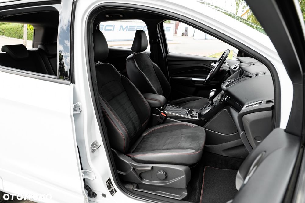 Ford Kuga 2.0 TDCi 4x4 ST-Line - 26