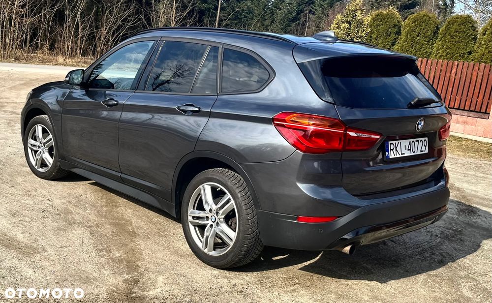 BMW X1 sDrive18d - 13