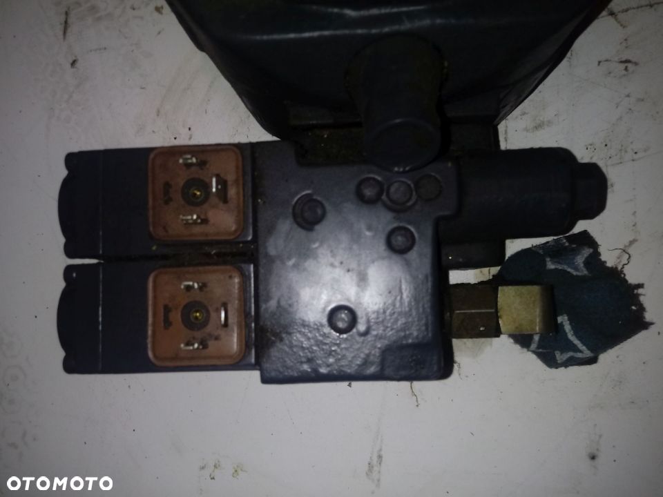 Silnik hydrauliczny Bosch Rexrotch A6VM A6VM80 A6VM80DA2/63W-VAB010B  Atlas 60 65 70 80 Schaeff SKL 833 834 Terex - 5