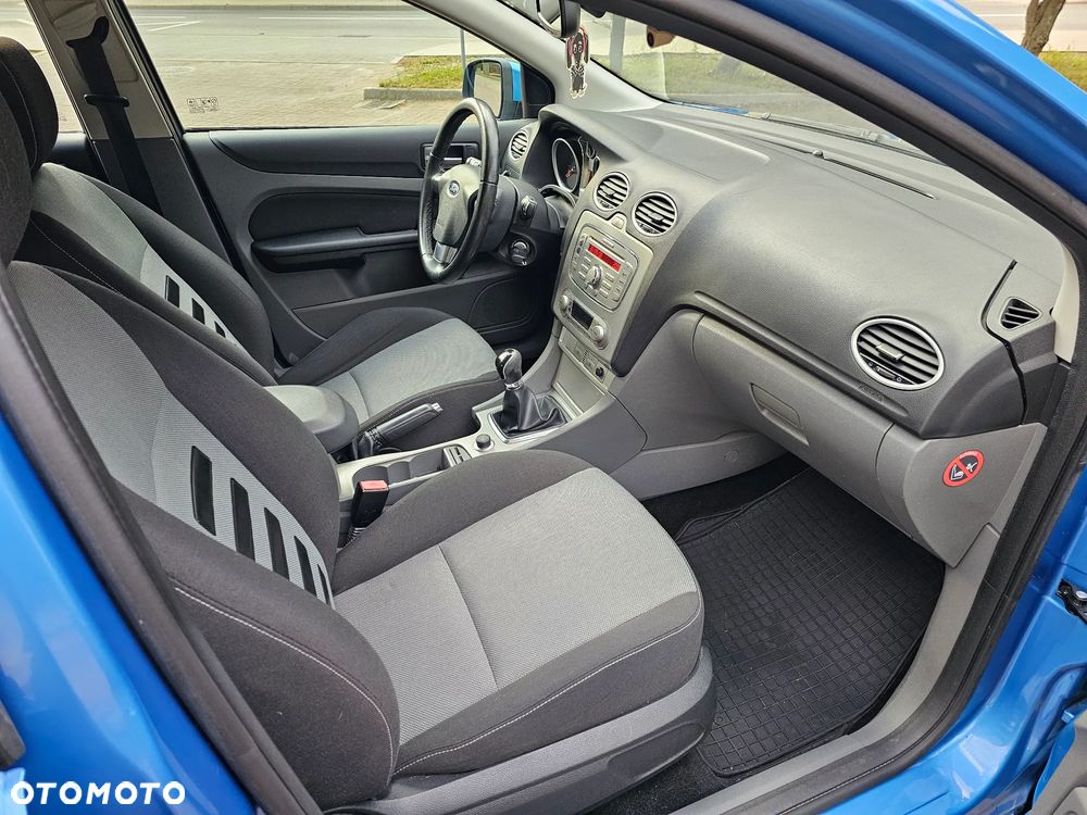 Ford Focus - 17