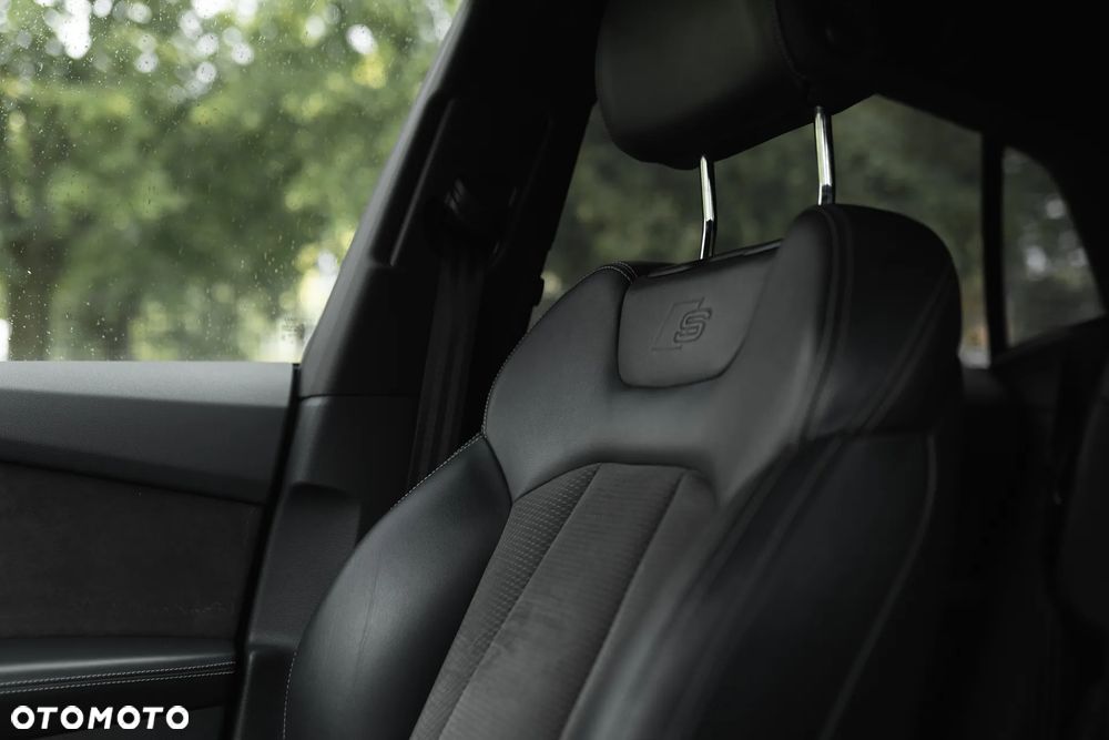 Audi Q8 55 TFSI mHEV Quattro Tiptronic - 17