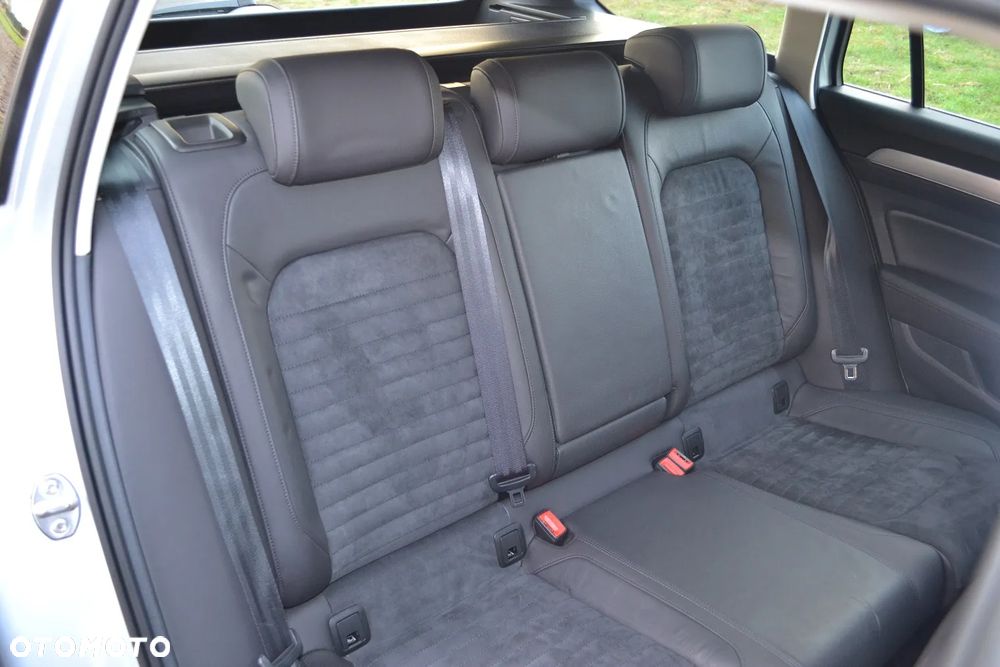 Volkswagen Passat 2.0 TDI (BlueMotion Technology) Highline - 22