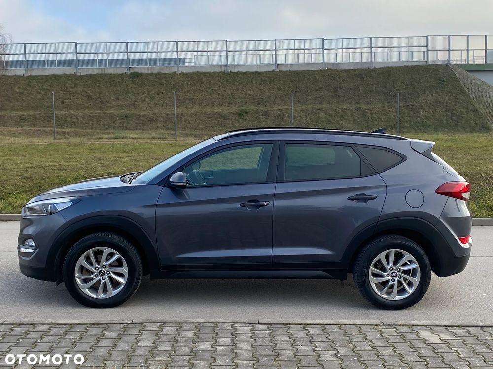 Hyundai Tucson 1.7 CRDI BlueDrive Comfort 2WD - 16