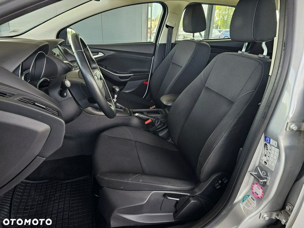 Ford Focus - 23
