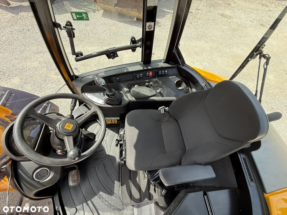 JCB 407 T4 / 2019 ROK / SILNIK 4-CYL BEZ DPF I ADBLUE / PIĘKNA / ORYGINAŁ / ZADBANA / SPROWADZONA Z NIEMIEC / MAŁE GABARYTY / SILNA / 406 408 409 60 70 M 506 509 - 36