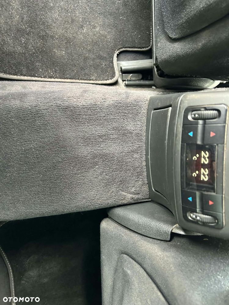 Mercedes-Benz Klasa E 320 CDI Classic - 6