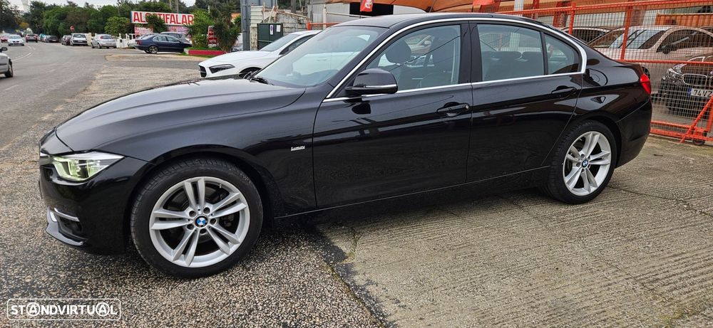 BMW 330 i Line Luxury Purity Auto - 9