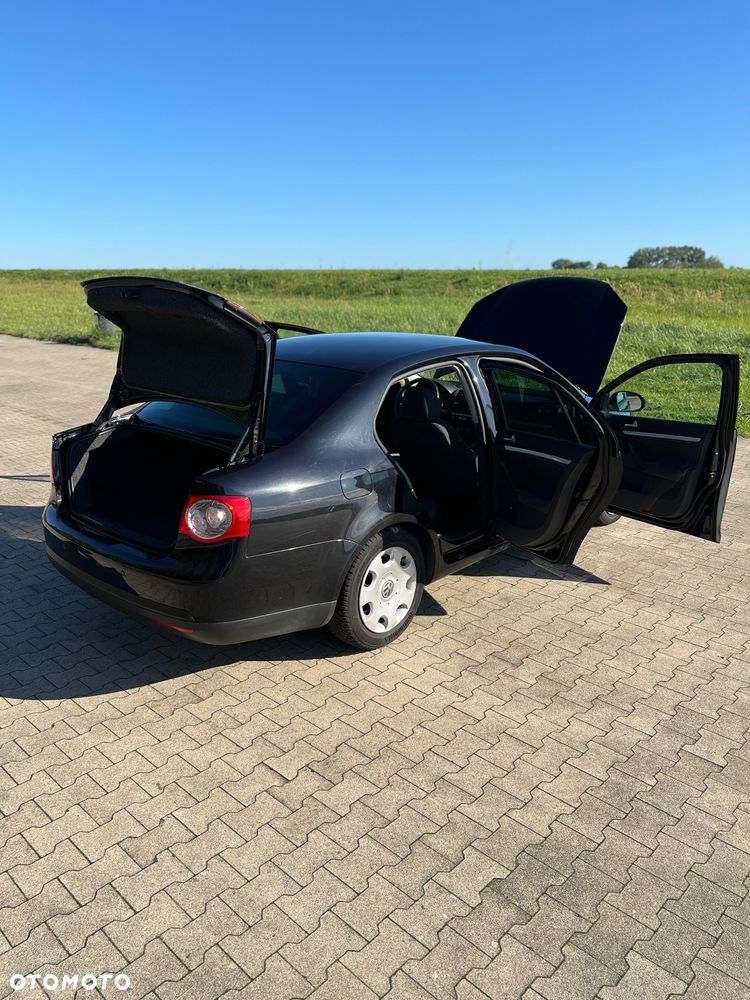 Volkswagen Jetta Diesel Comfortline - 12