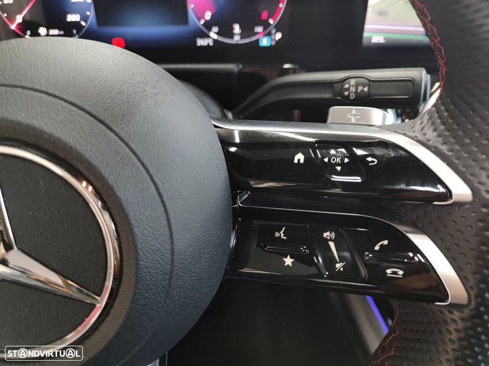 Mercedes-Benz GLA 200 d AMG Line - 37