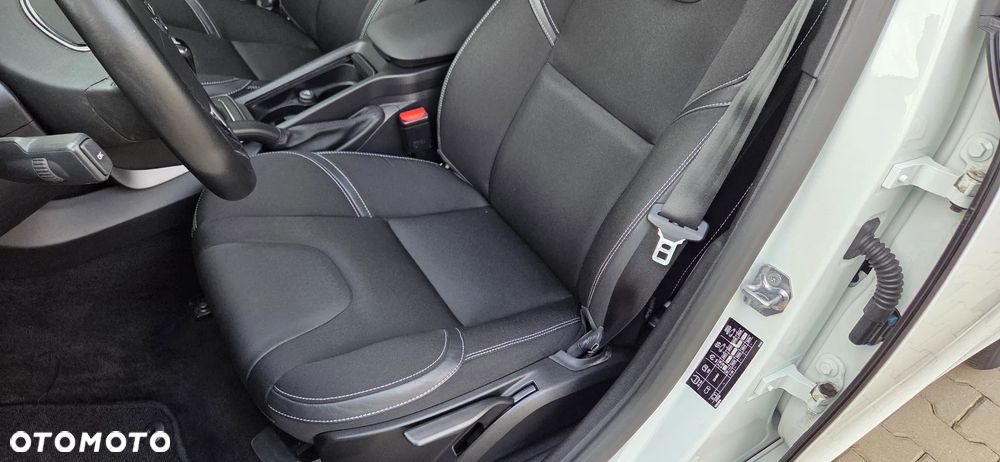 Volvo V40 - 33