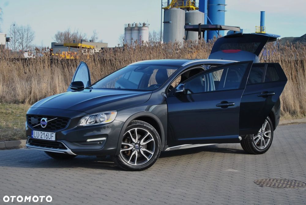 Volvo V60 Cross Country T5 AWD Summum - 22