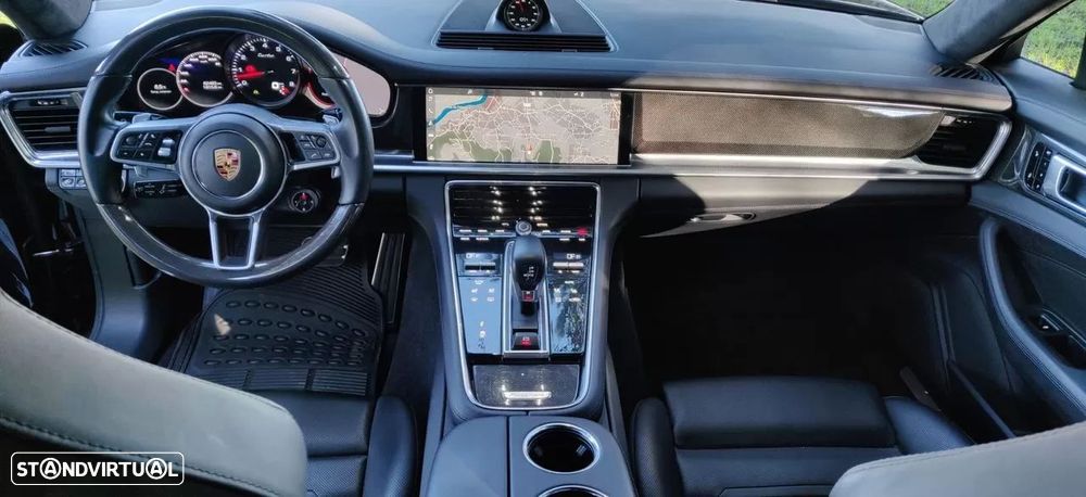 Porsche Panamera Turbo Executive - 25