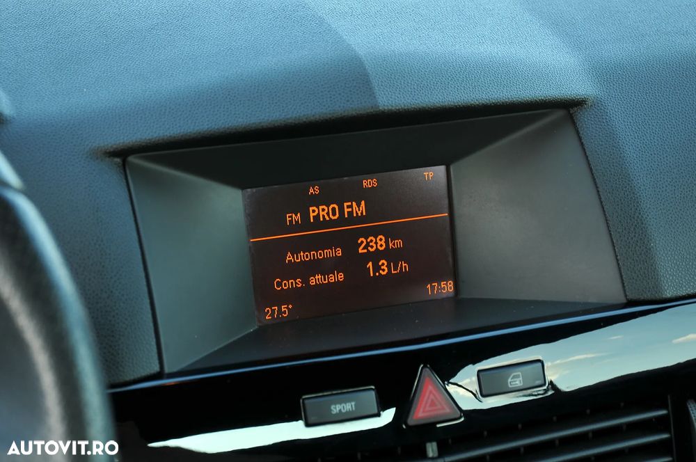 Opel Astra GTC 1.9 CDTI Cosmo - 16