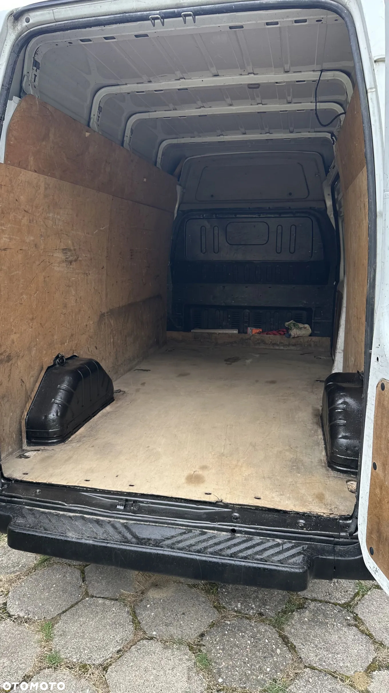 Ford Transit - 12