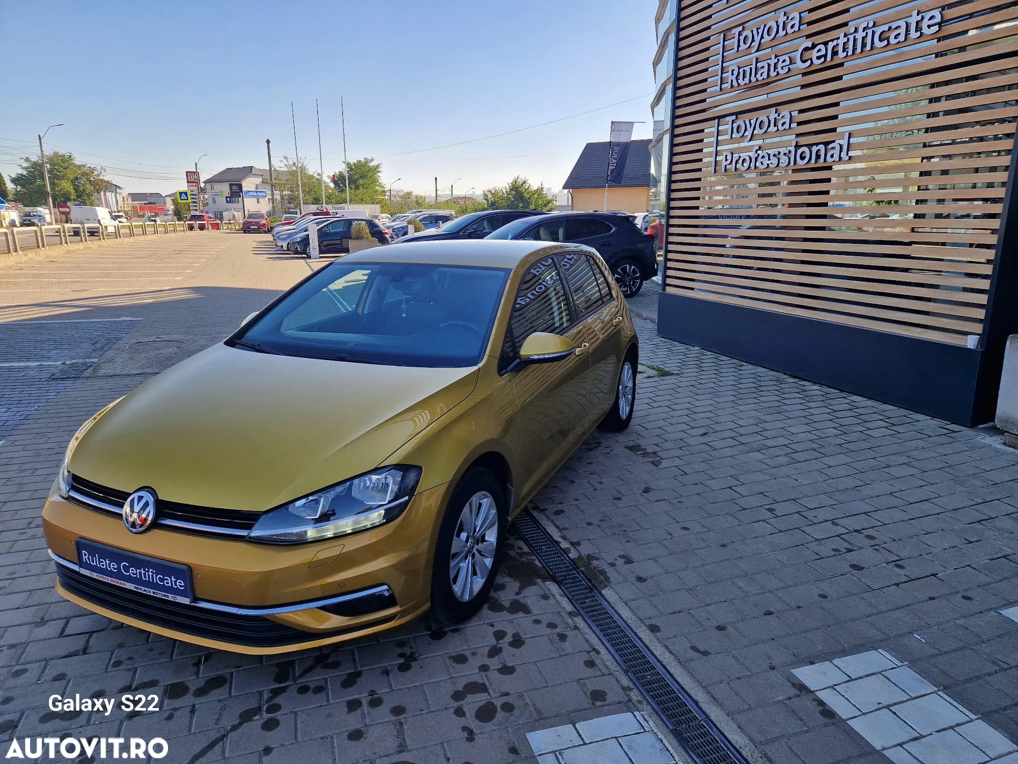 Volkswagen Golf 1.0 TSI DSG Comfortline - 3