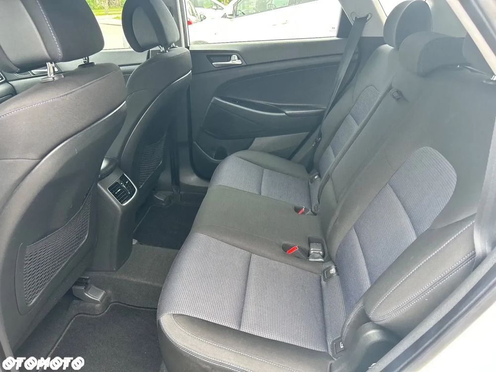 Hyundai Tucson blue 1.7 CRDi 2WD Style - 14