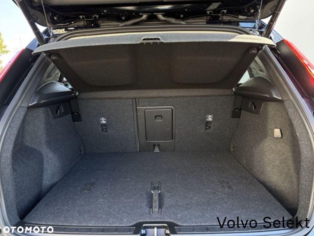 Volvo XC 40 - 22
