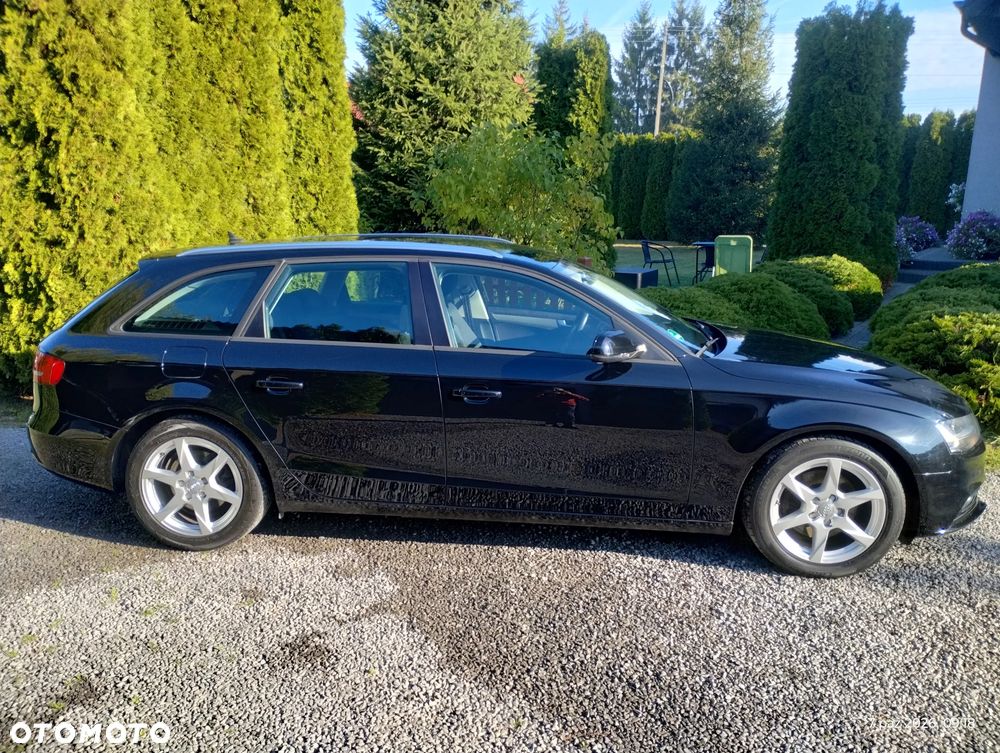Audi A4 Avant - 10