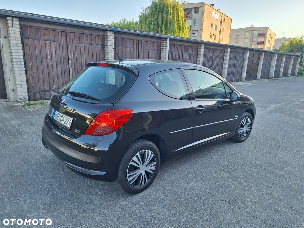 Peugeot 207 - 3