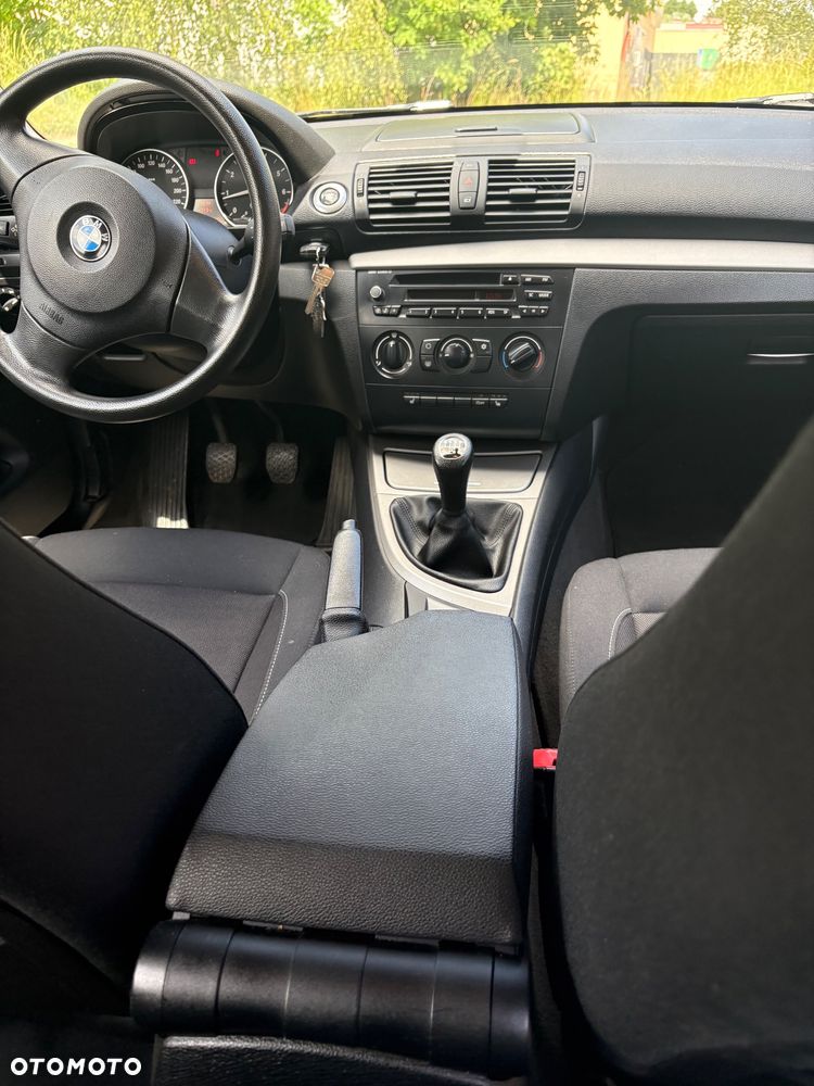BMW Seria 1 - 18
