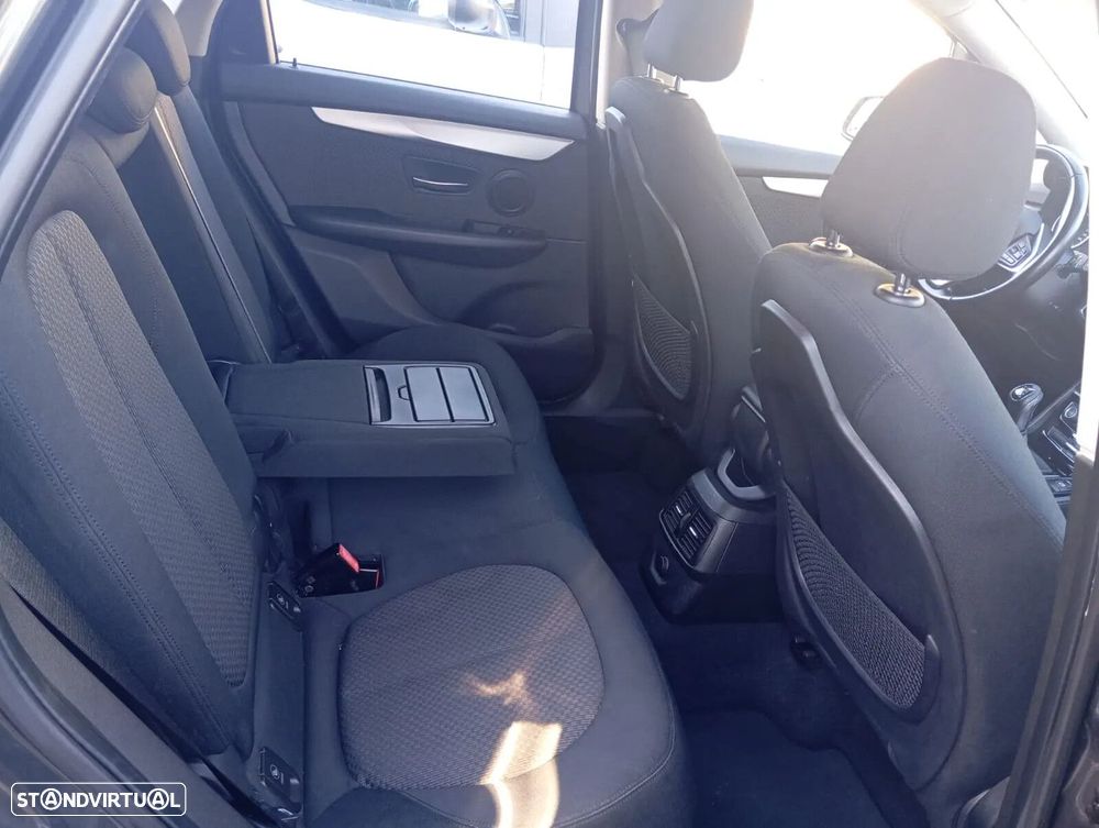 BMW 216 Active Tourer d Corporate Edition Business Edition - 19