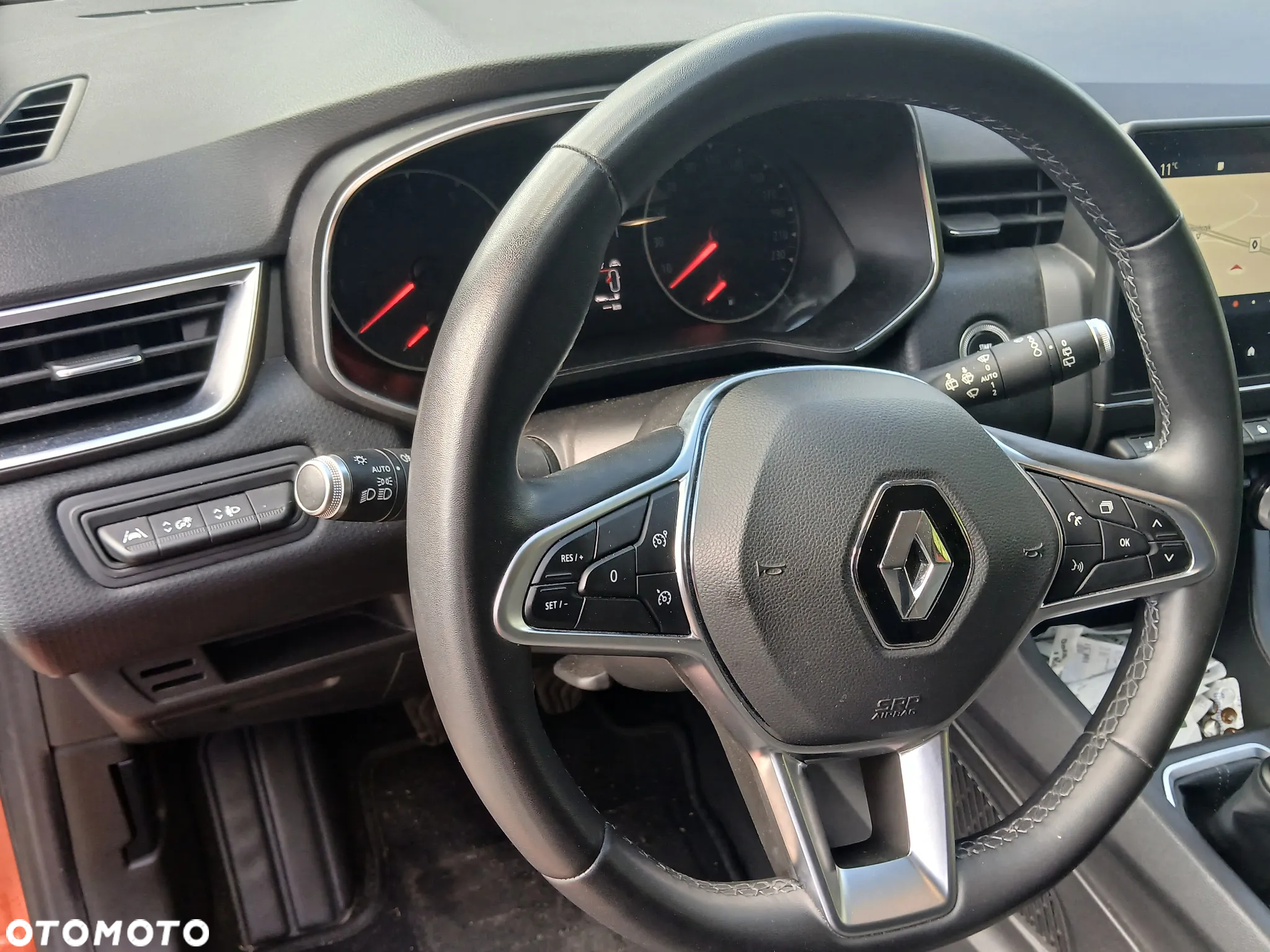 Renault Clio TCe 100 EXPERIENCE - 13