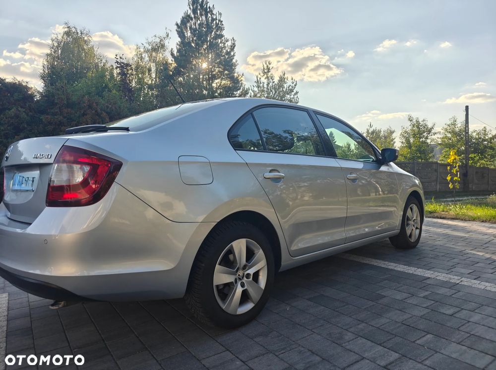 Skoda RAPID 1.6 TDI DPF Ambition - 7