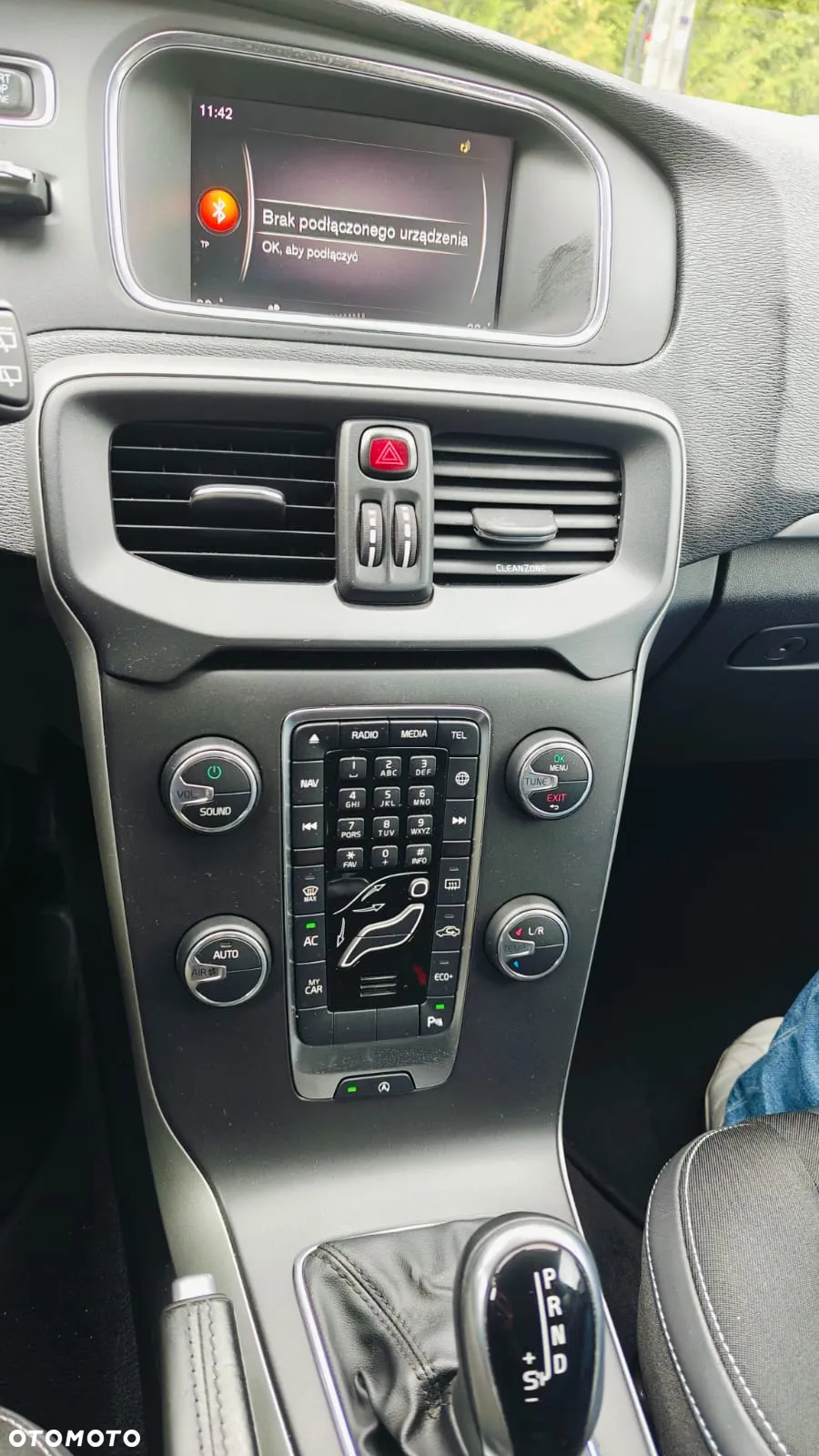 Volvo V40 D3 Drive-E Momentum - 6