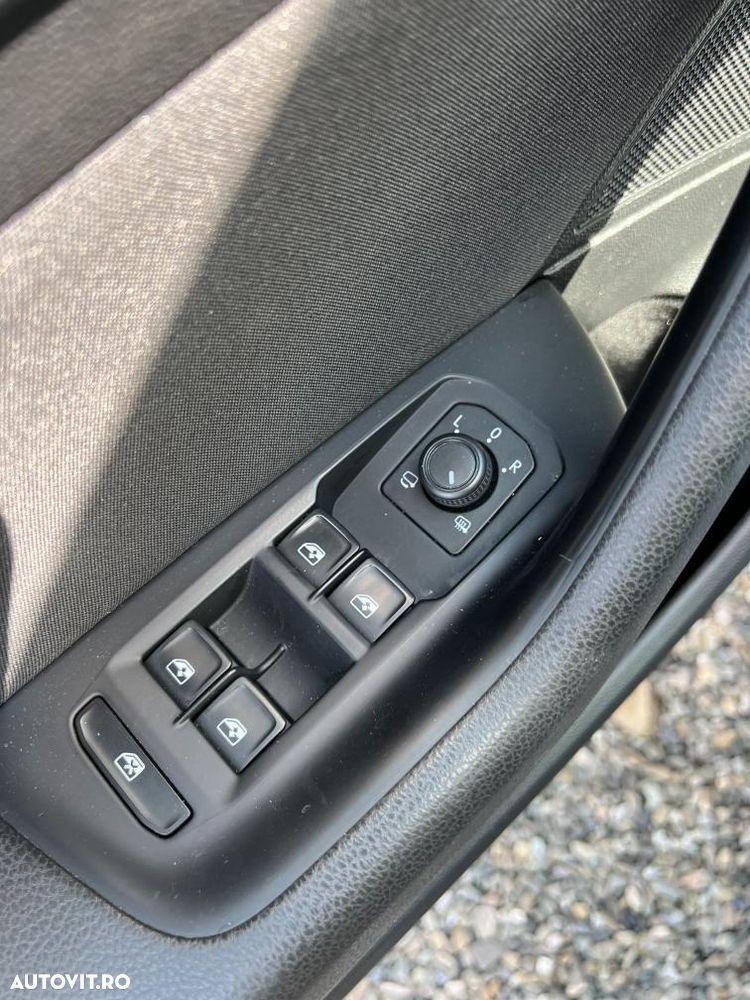 Volkswagen Passat - 27