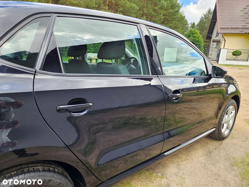 Volkswagen Polo 1.4 MATCH - 12
